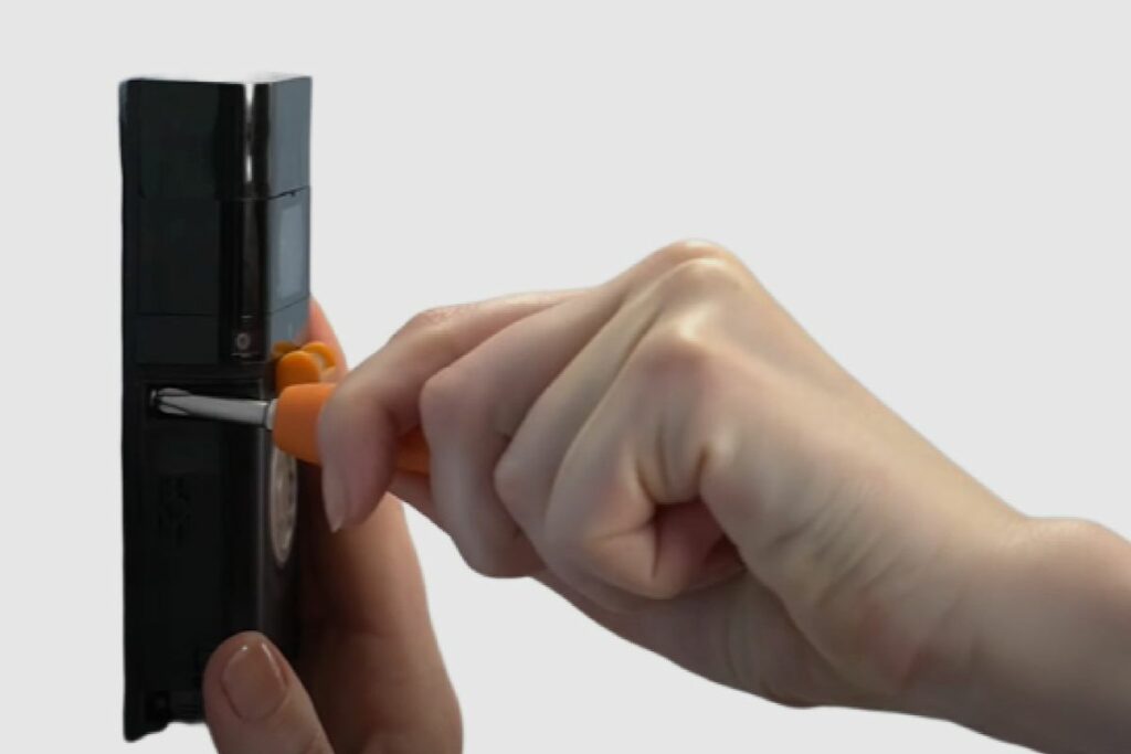 What are the benefits of hardwiring a Ring doorbell_